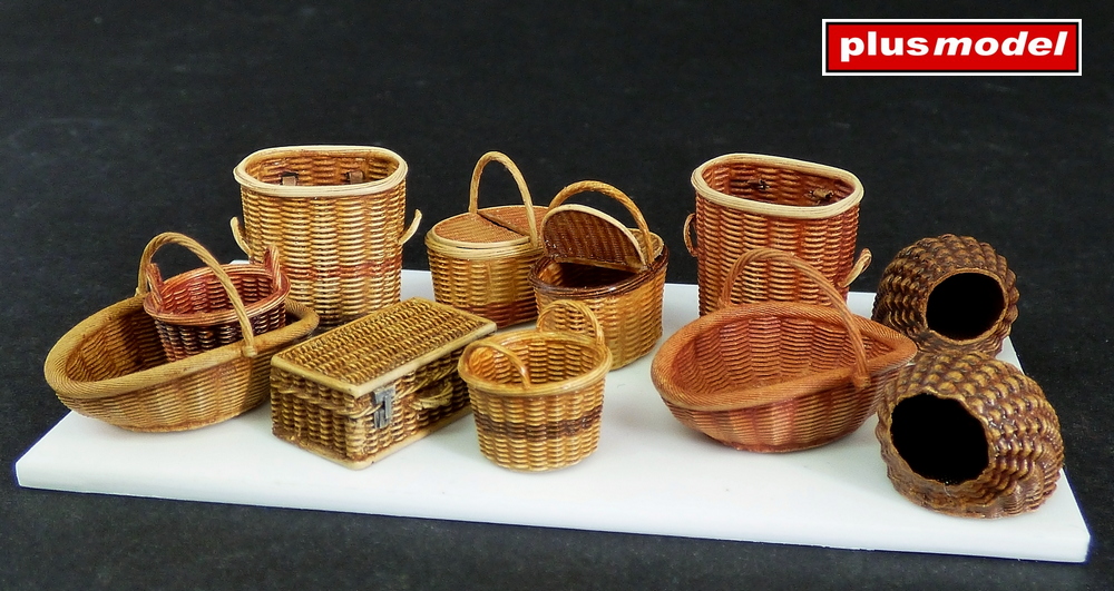 Plus Model Wicker baskets-small